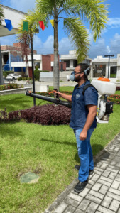 Técnico JHS realizando inspeção